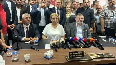 Menderes Belediyesi AK Parti'ye geçti