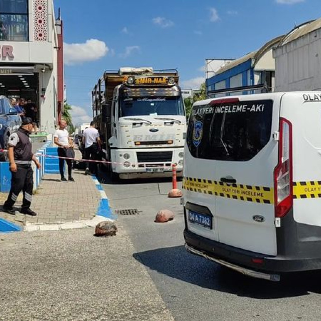 Kamyonunda ölü bulundu!