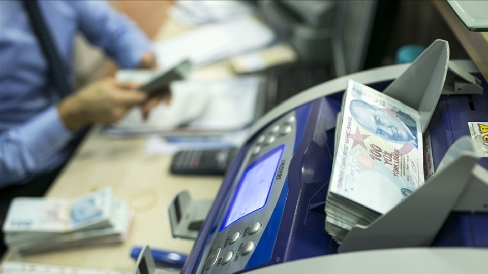 Bütçe temmuzda 378 milyar TL açık verdi