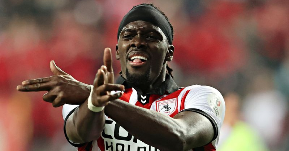 Cherif Ndiaye'nin yeni adresi Komşu!