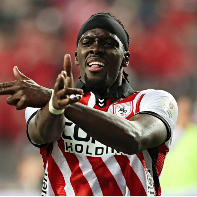 Cherif Ndiaye'nin yeni adresi Komşu!