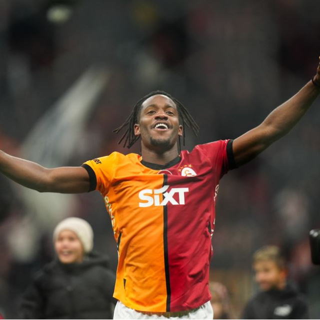 Batshuayi Suudi Arabistan'da!