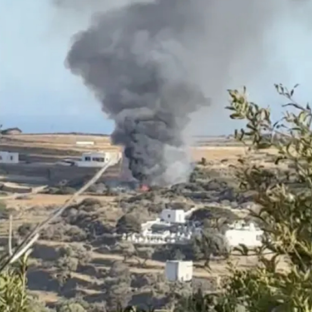 Yunanistan'da helikopter düştü