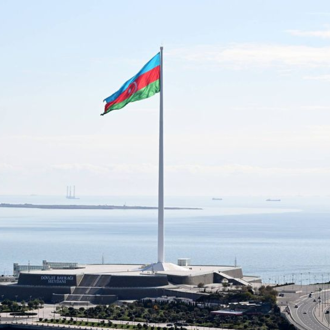 Azerbaycan'dan 3 Rusya vatandaşı hakkında gıyabi tutuklama kararı