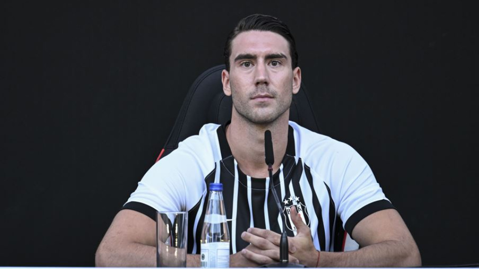 Beşiktaş, Vlahovic'in lisansını çıkardı!