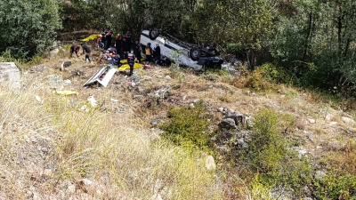 Katliam gibi kaza! 4 ölü, 10 yaralı!