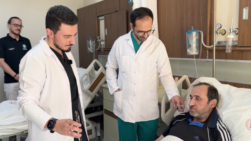 Bakan Memişoğlu'ndan Siirt Eğitim ve Araştırma Hastanesi'ndeki ilk bypass ameliyatlarına ilişkin paylaşım