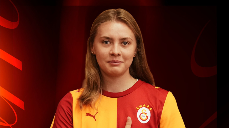 G.Saray'a Polonyalı orta saha