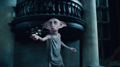 Dobby'nin "mezarı" için rota değişti!