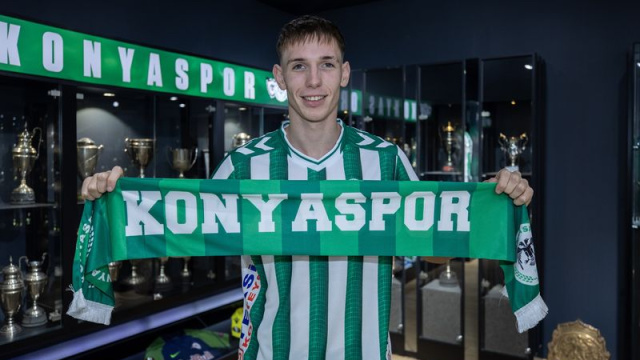 Konyaspor'a Macar orta saha!