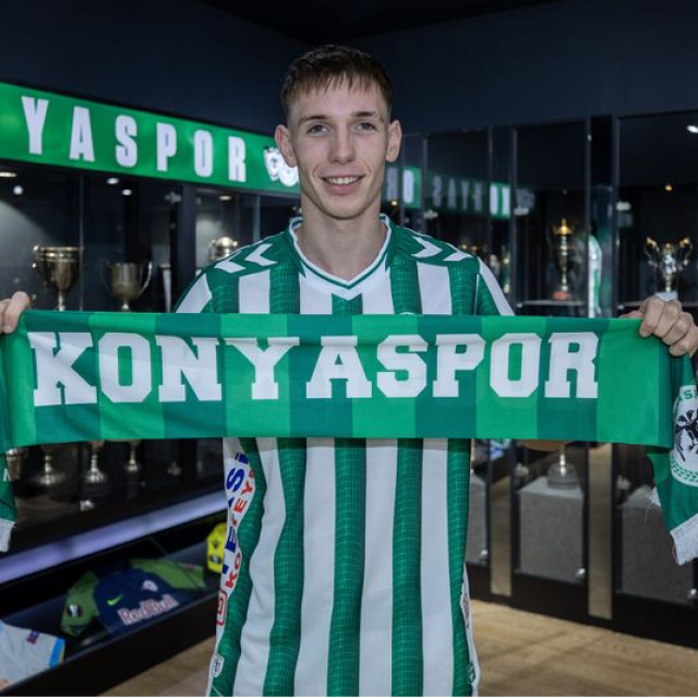 Konyaspor'a Macar orta saha!