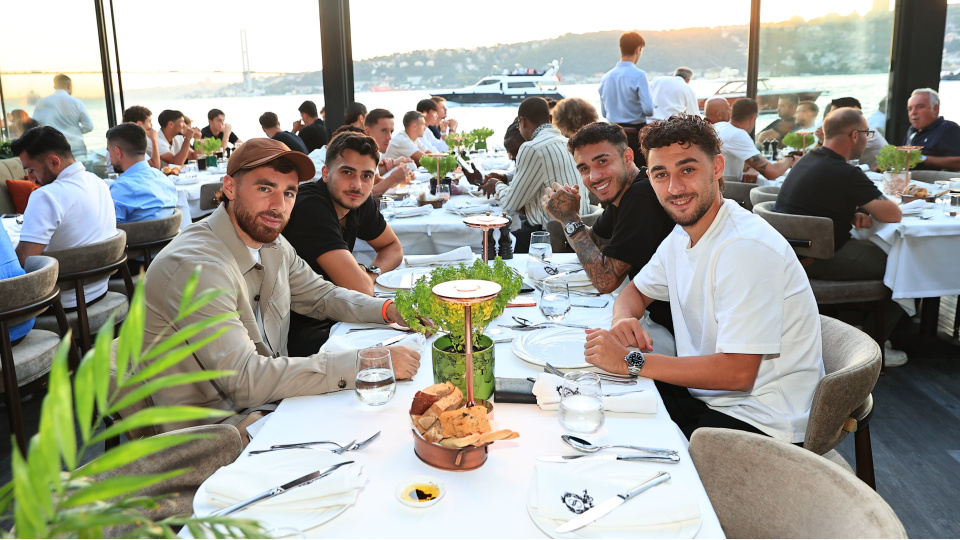 Beşiktaş Futbol Takımı yemekte buluştu!