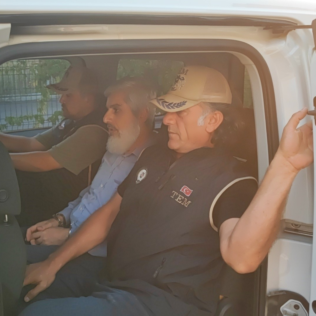 Adana'da Tartışmalı Kuruluş Üzerine Operasyon: Sorgulamalar Artıyor