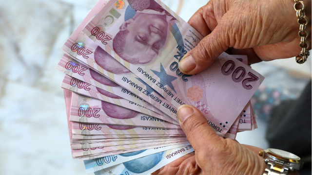 Kademeli emeklilik çıkacak mı?
