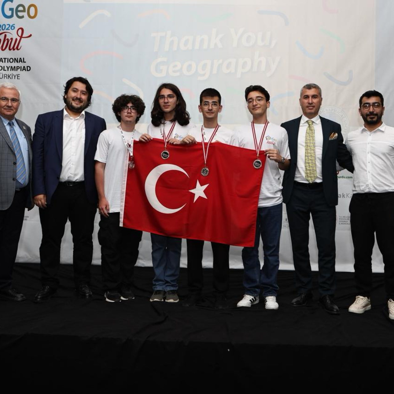 Türkiye'den tarihi başarı! 4 öğrenci gümüş madalya kazandı haber görseli