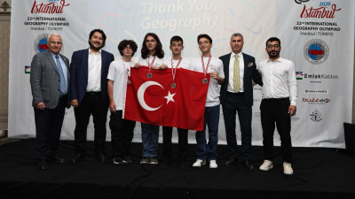 Türkiye'den tarihi başarı! 4 öğrenci gümüş madalya kazandı