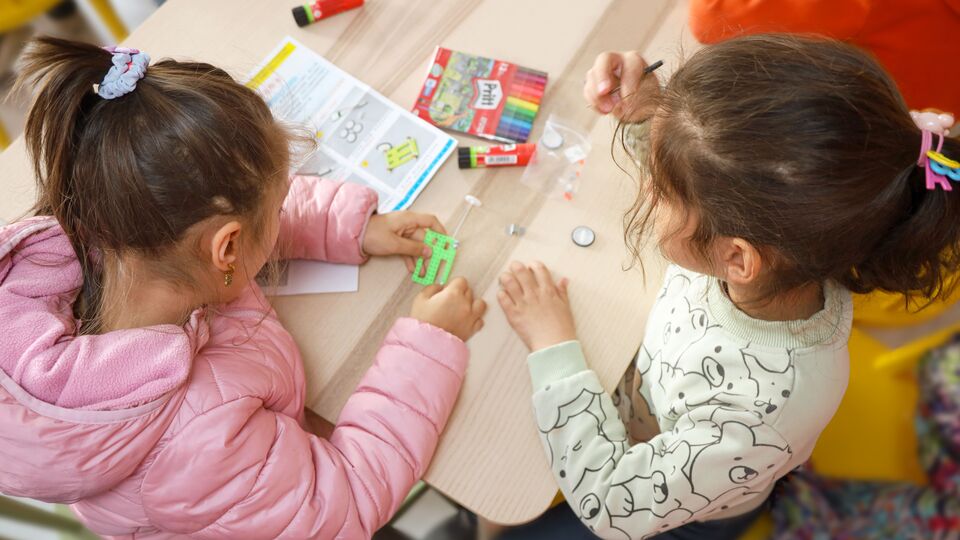 Hatay'daki çocuklar için "İz Bırak" projesi