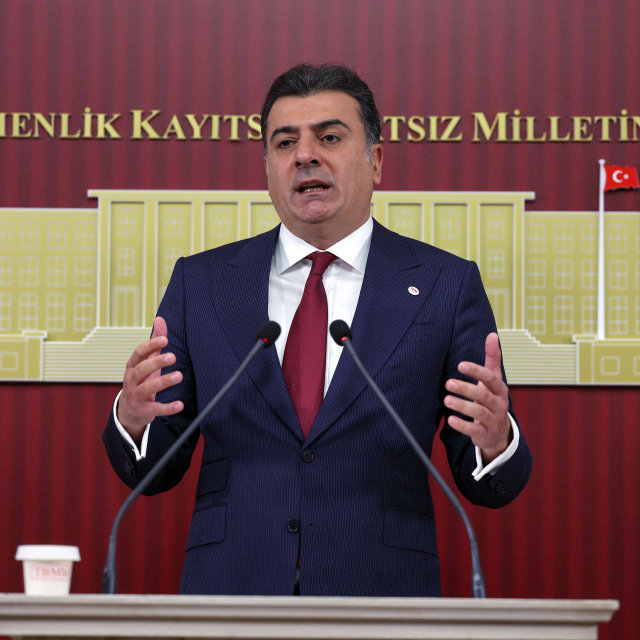 Yeni Partili Emre kongre takvimini açıkladı