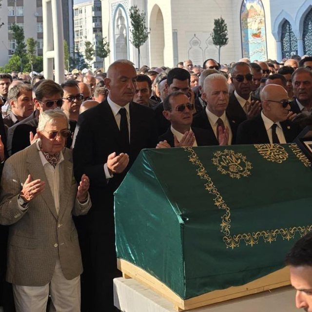 Bakan Ersoy’dan Altınkılıç’a veda