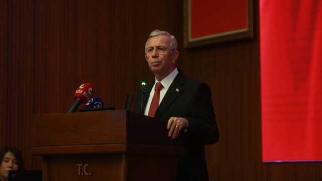 "Ankara'nın 3 büyük projesi için dış finansman onayı aldık"