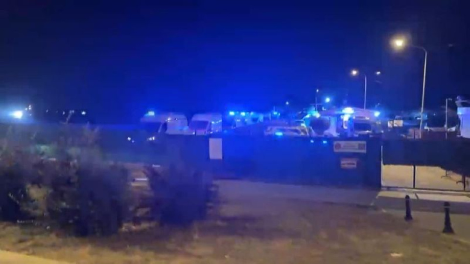 Zeytinburnu açıklarındaki gemide 4 kişi zehirlendi