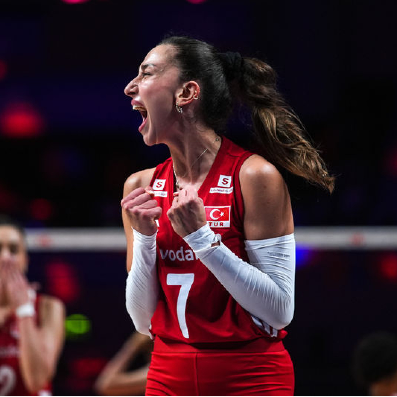 A Milli Kadın Voleybol Takımı'nın Hedefi: Taraftar Desteğiyle Başarı