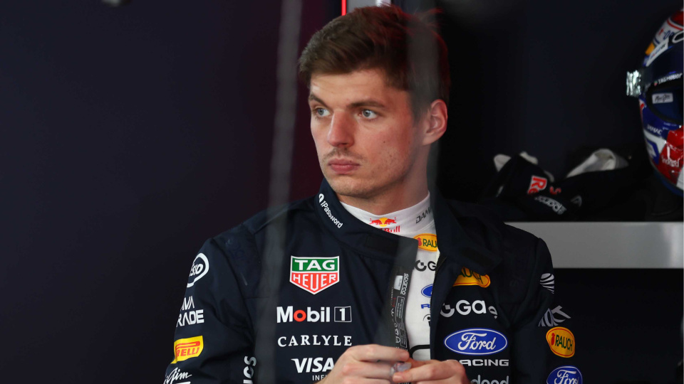 Verstappen imzayı attı!