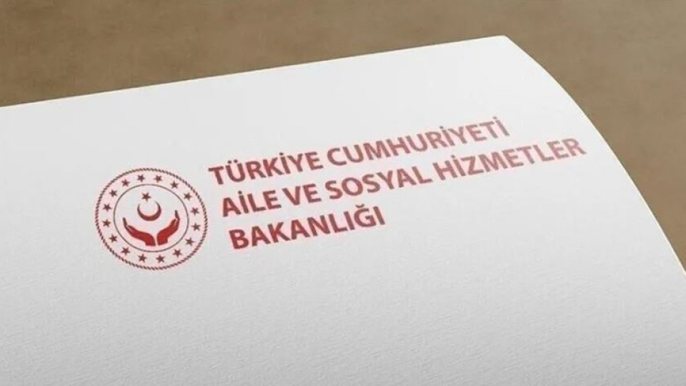 Bakanlıktan 'bakıma muhtaç anne ve oğlu' ile ilgili açıklama