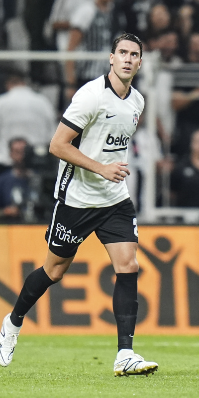 Vlahovic ilk kez sahada!