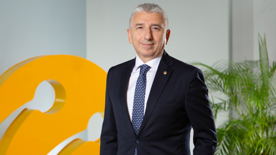 Turkcell Platinum'luların yurt dışında ücretsiz kullanım süresi 15 güne çıktı