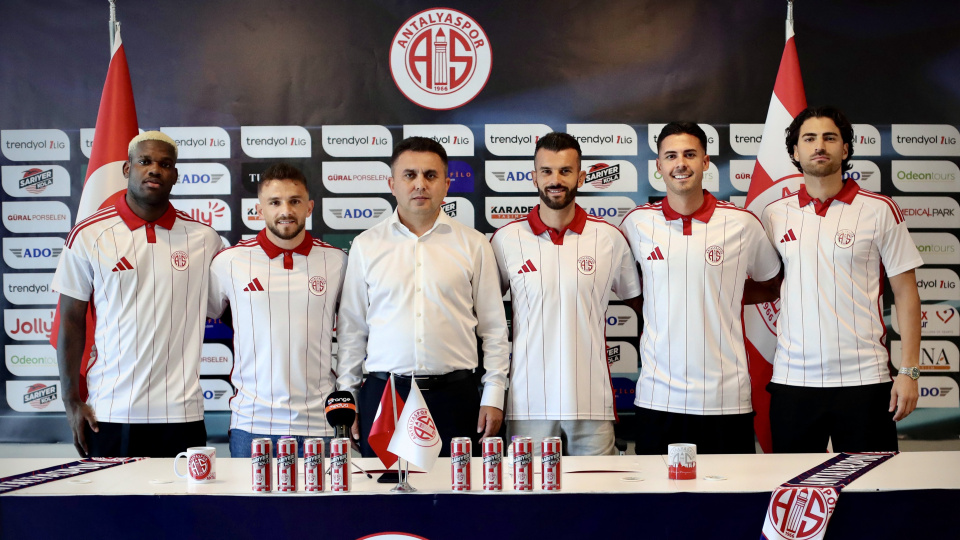Antalyaspor'dan 5 transfer birden!