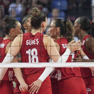 Sultanlar, Letonya'ya set vermedi!