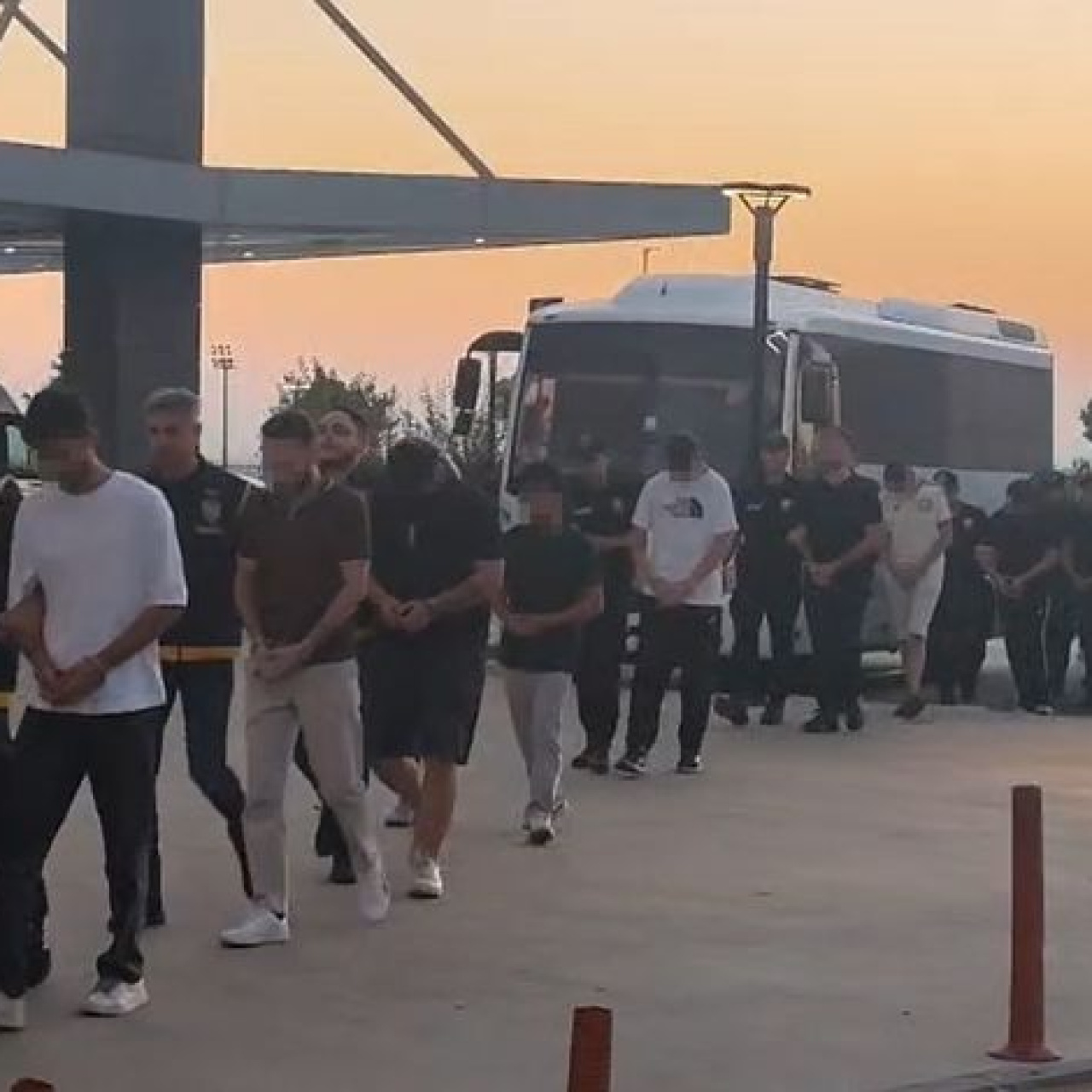 Yasa Dışı Ağların Çöküşü: 36 Kişi Hapis Vive Kalacak
