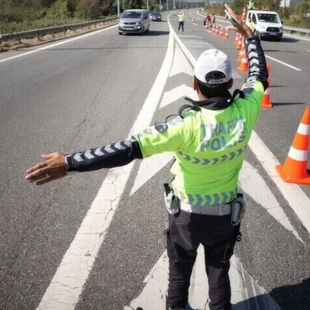 Yarın İstanbul'da hangi yollar kapatılacak?