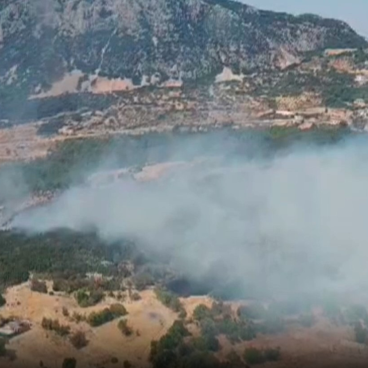 Kaş'ta orman yangını çıktı haber görseli