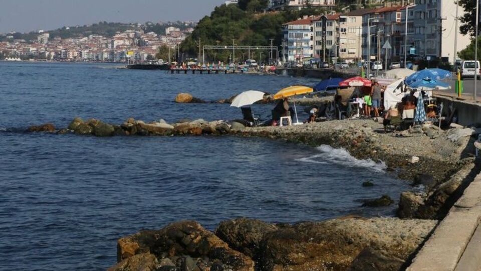 Çınarcık'ta denize girmek yasaklandı