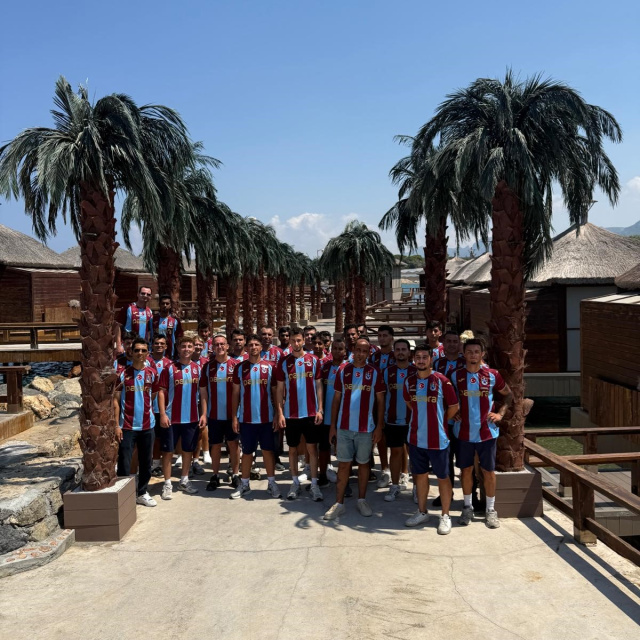 Trabzonspor sevdasını Girne'ye taşıdı