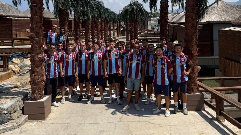 Trabzonspor sevdasını Girne'ye taşıdı