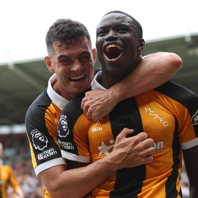 Hull City, M. United'ı devirdi!