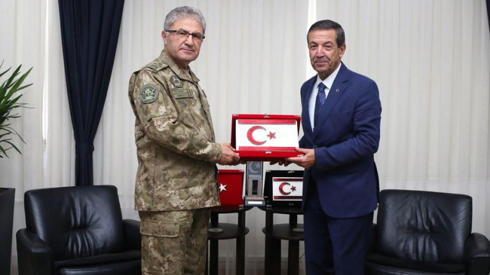 "Kıbrıs'taki Türk askeri varlığı hayati bir önem taşıyor"