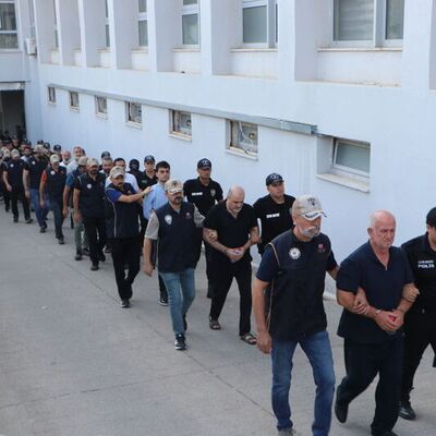 "Kuytulcular" yapılanmasına yönelik operasyonda yakalanan 56 zanlı adliyede