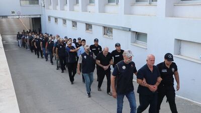 "Kuytulcular" yapılanmasına yönelik operasyonda yakalanan 56 zanlı adliyede