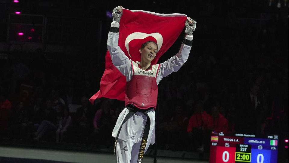 Akdeniz Oyunları'nda tekvandoda 3 altın!