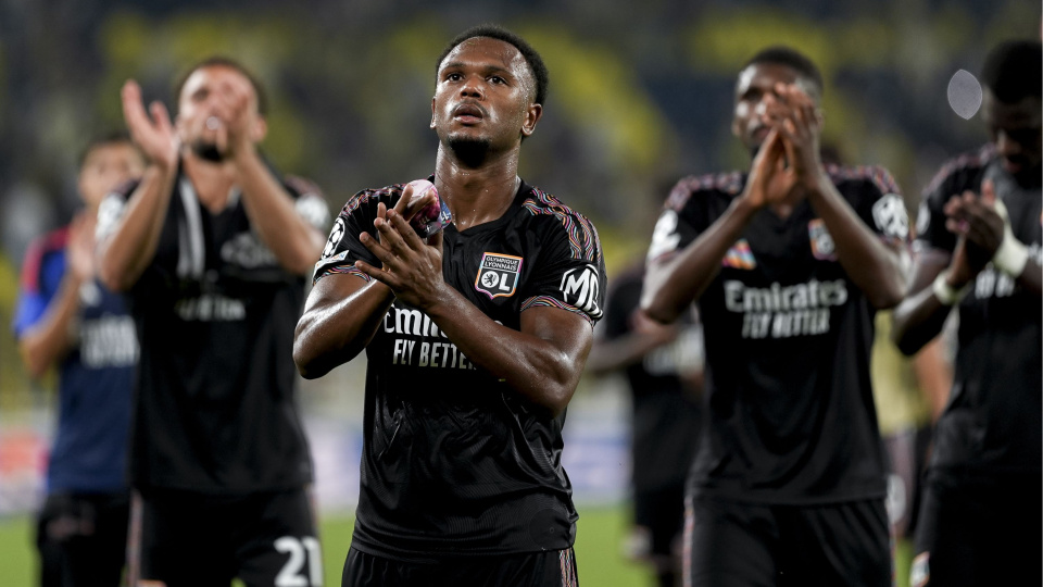 Lyon rotasyona rağmen kazandı!