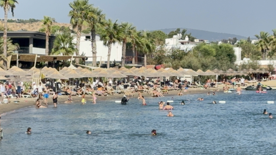 Bodrum'da sıcaklık 45 dereceyi gördü