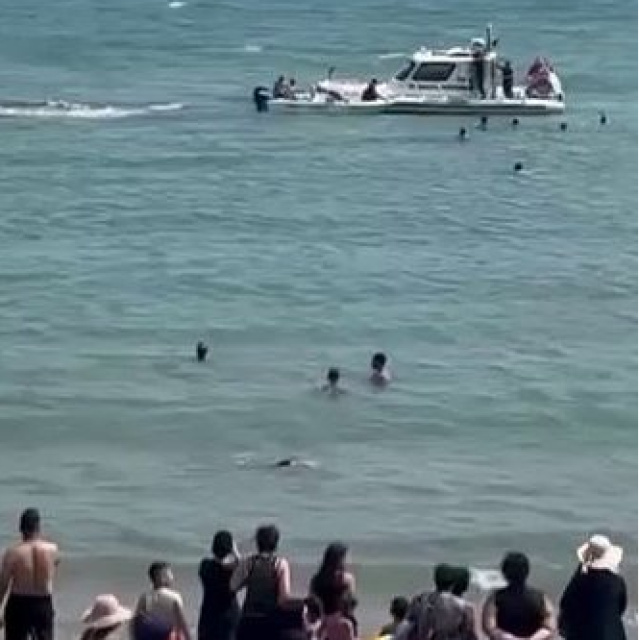 Denizde boğulma tehlikesi geçiren genç kurtarılamadı