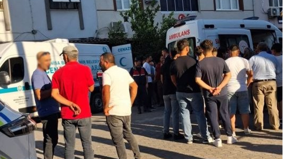 Berber dükkanına silahlı saldırı: 2 ölü