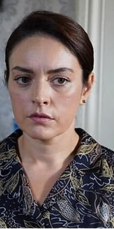 Ezgi Mola isyan etti