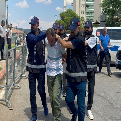 Saldırgan, Yeni Parti'den ihraç edildi
