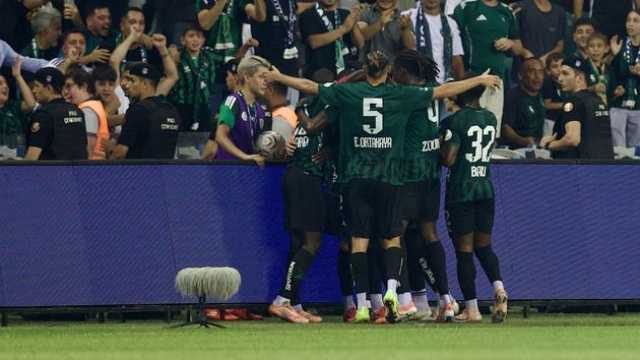 Kocaelispor, Amed'i 2 golle geçti